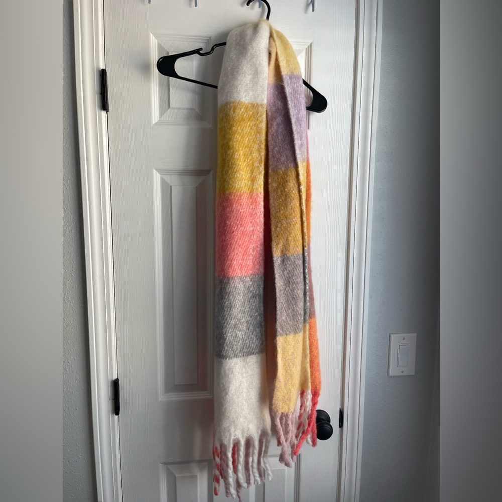 Steve Madden Scarf